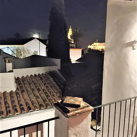 Apartamento Entre Patios Y Flores